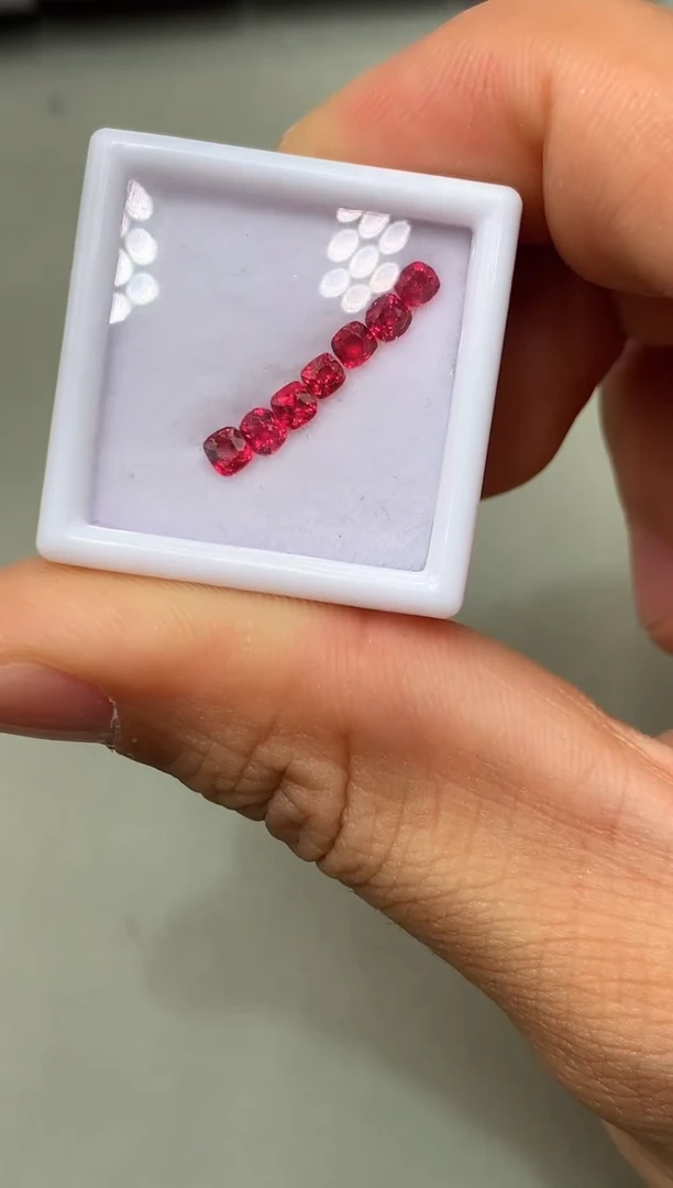 【闪购商品】定制尖晶石裸石未镶嵌枕型 一盒7/P 1.03ct