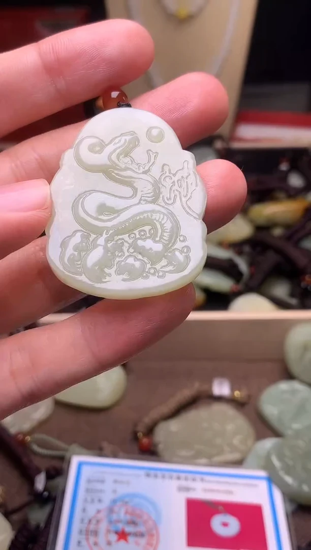 颈饰未镶嵌和田玉新疆料青海料清水和田玉吊坠