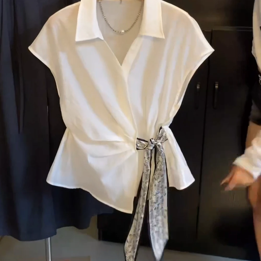 【榛果大道】媛韩版POLO领气质腰间绑带褶皱坎肩衬衫C5972