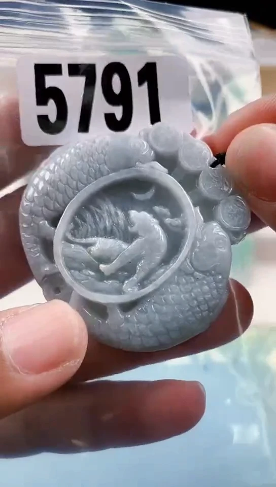 【闪购商品】翡翠挂件未镶嵌天然翡翠吊坠挂件