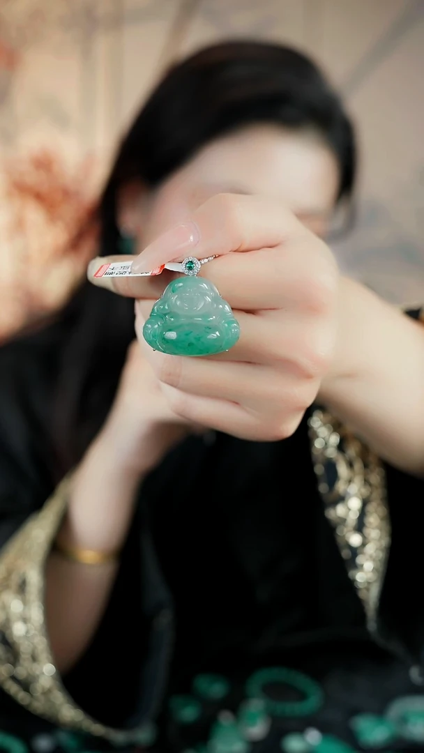 未镶嵌石英质玉（非洲翠）珠宝奇石玉佛公