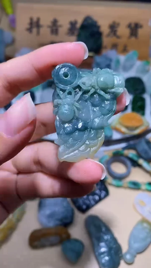 未镶嵌定制翡翠挂件