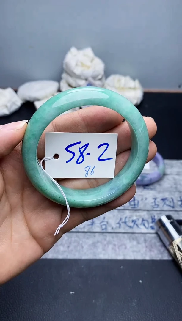 未镶嵌手镯翡翠86