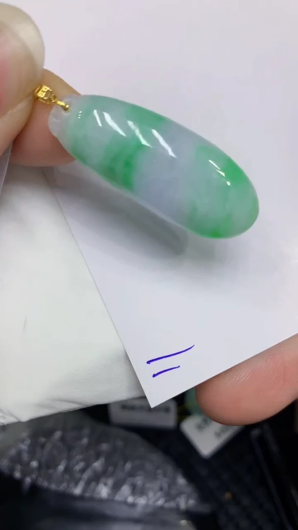 颈饰18K金镶嵌翡翠缅甸A货翡翠