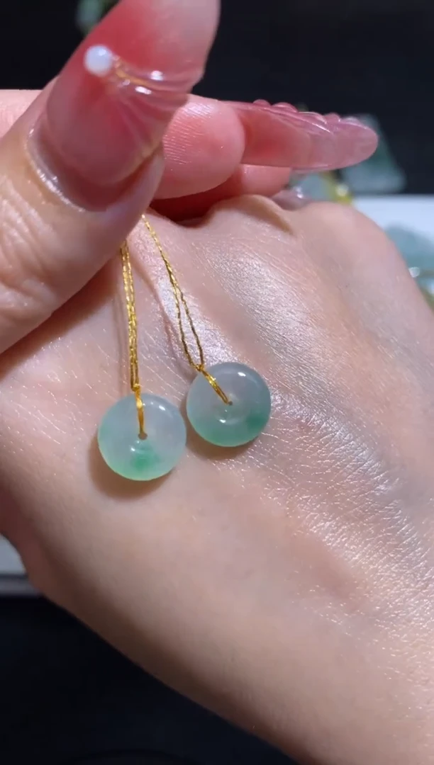 未镶嵌定制翡翠翡翠毛货~