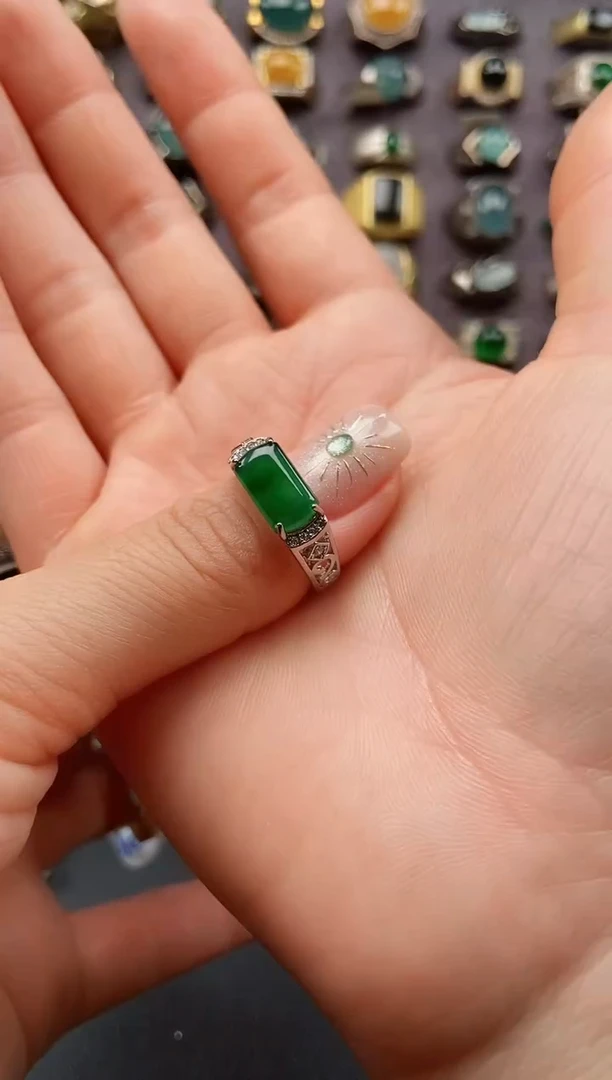 未镶嵌戒指翡翠8*天然A货翡翠