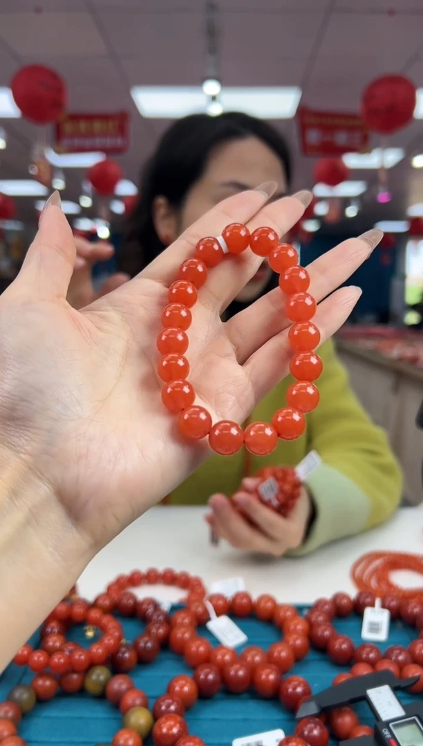 【闪购商品】南红玛瑙手串未镶嵌2.24-（多样式）