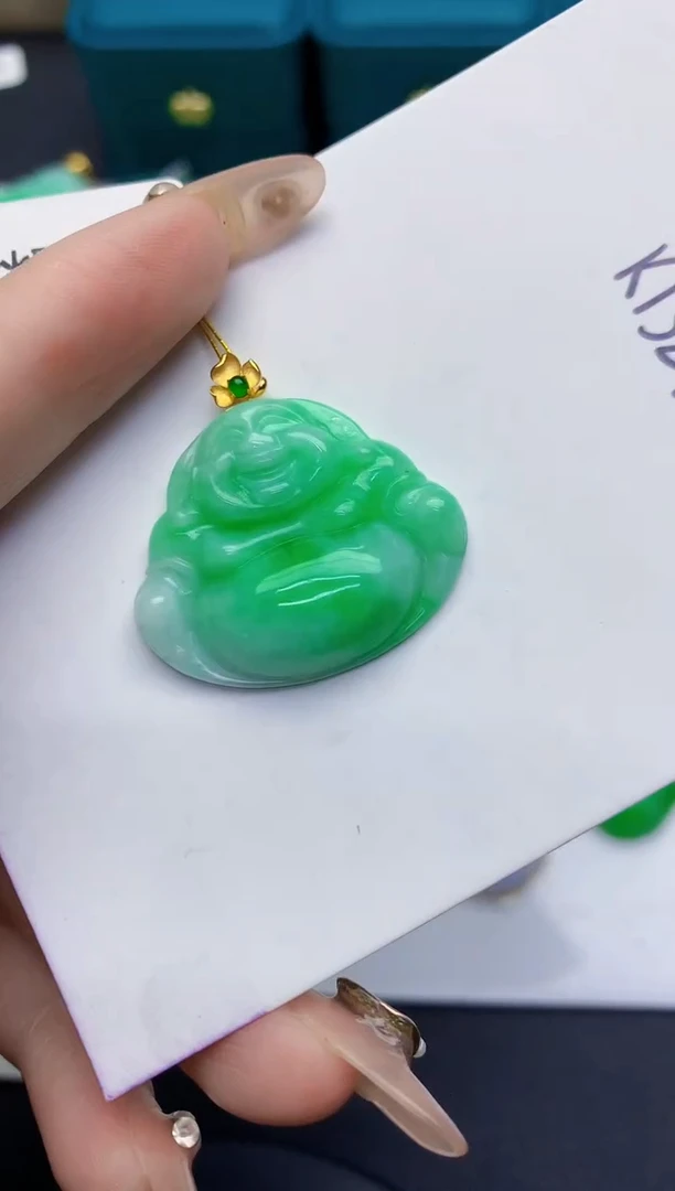 颈饰18K金镶嵌翡翠缅甸天然翡翠A货