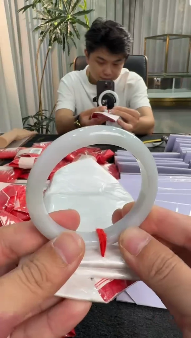 未镶嵌定制翡翠4063毛货不退不换 58-59圈