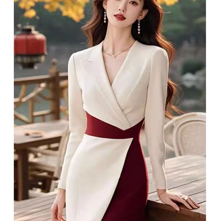 2025年穿搭气质女神范高端精致端庄大气高级感正式场合撞色连衣裙