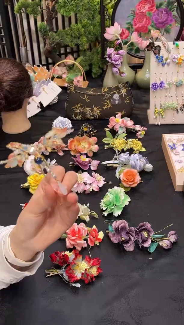 织绣飞**端非遗手工苏绣饰品