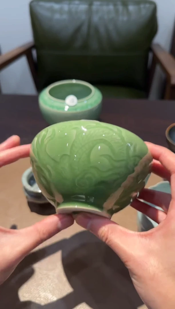 小****?6窑承青瓷龙纹水洗