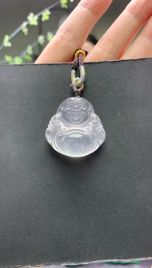 颈饰未镶嵌石英质玉佛公
