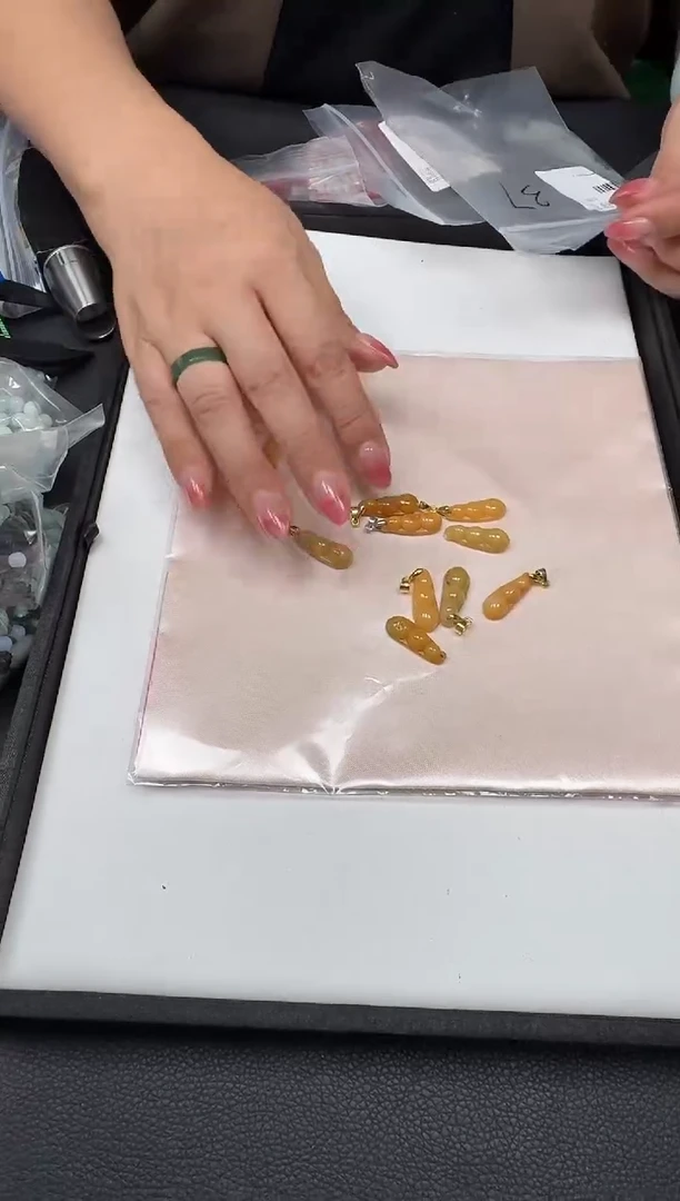 颈饰未镶嵌翡翠16