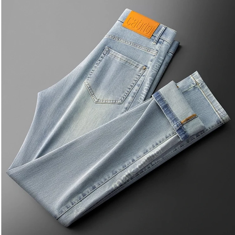 春夏新款舒适薄款精美水洗浅蓝牛仔裤男休闲修身直筒裤子潮流百搭