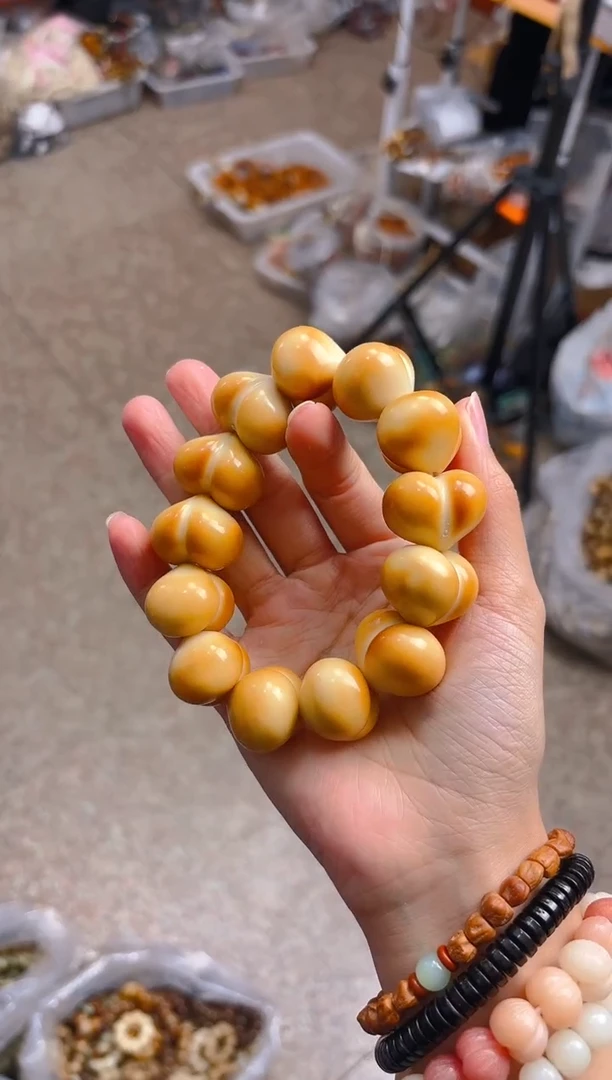 吊坠菩提根/象牙果大卡光面屁桃单圈