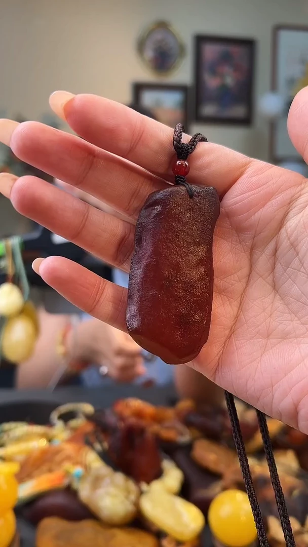 琥珀颈饰未镶嵌吊坠