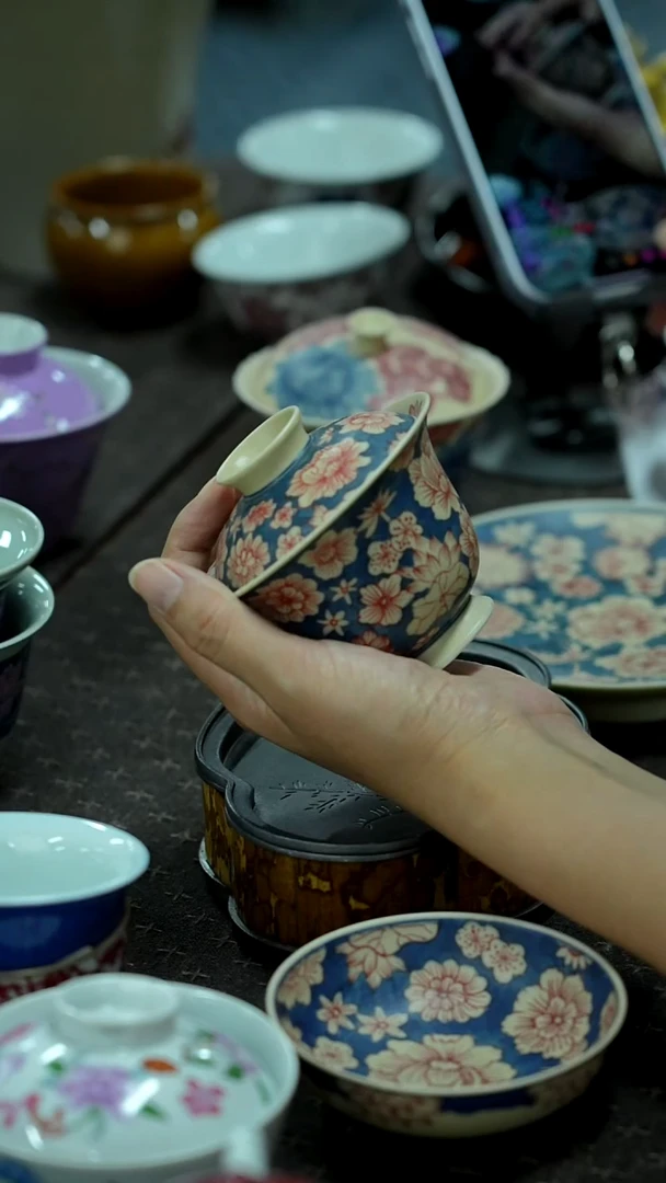 搬迁完毕 景德镇手绘茶具福利