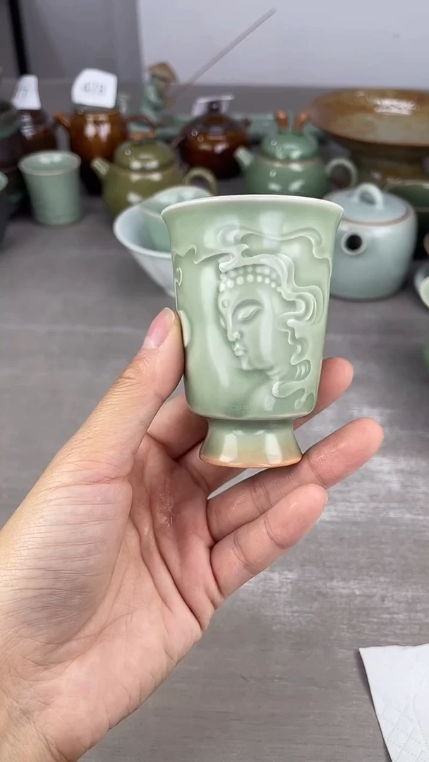 青瓷仓储福利清仓微瑕