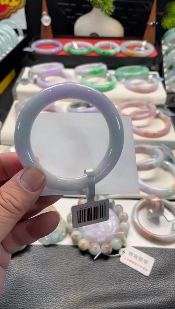 未镶嵌手镯翡翠92号链接 有纹裂 56圆条