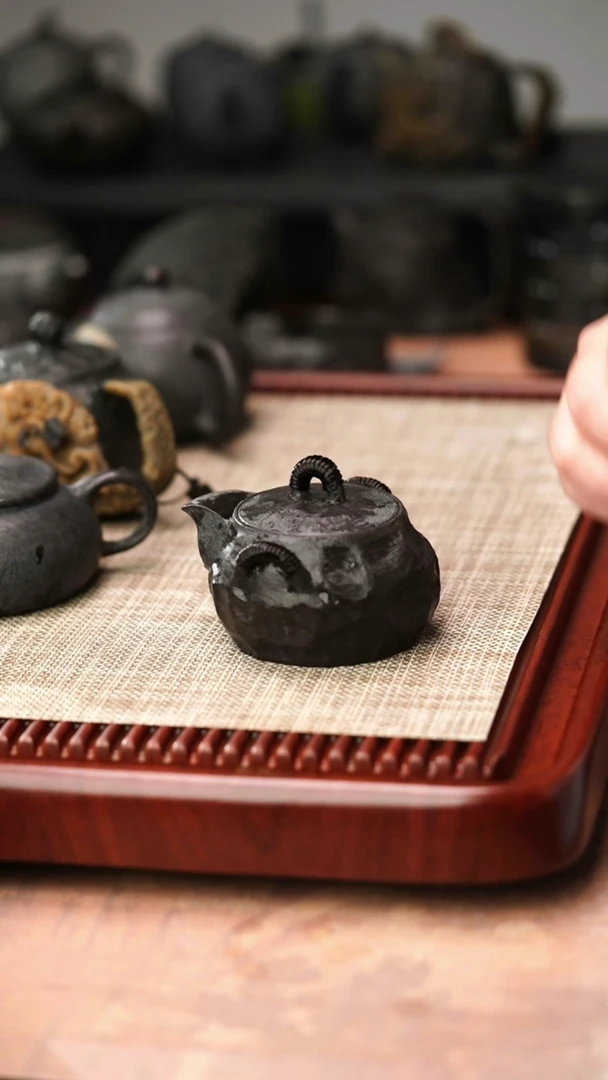 柯荣盛老师作品冰碛岩重工雕刻手凿宝瓶壶180cc