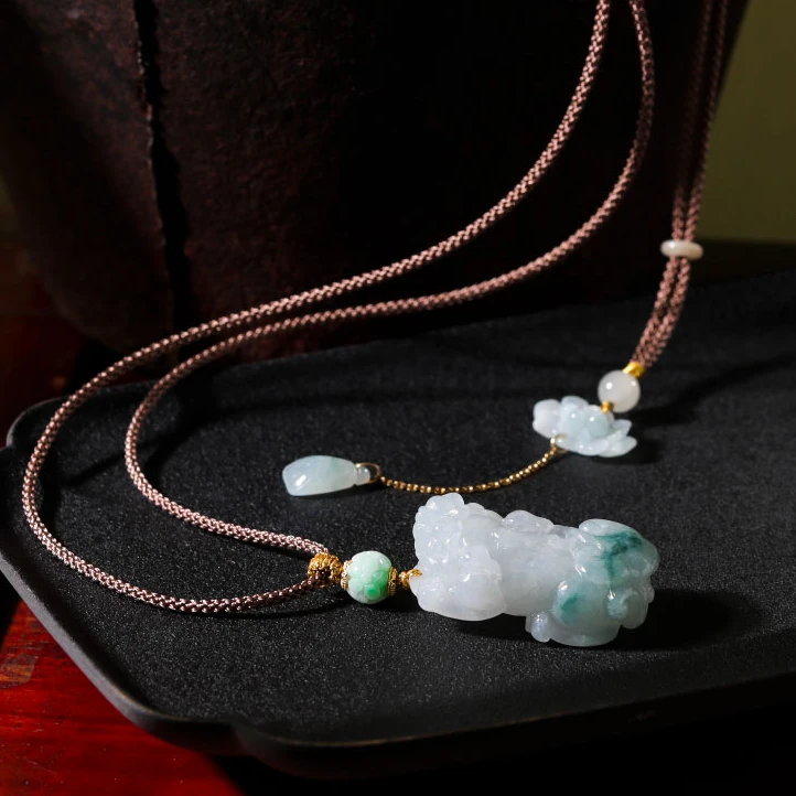 【意婵】天然高品缅A老翡翠精雕貔貅项链和田玉18K金-911513