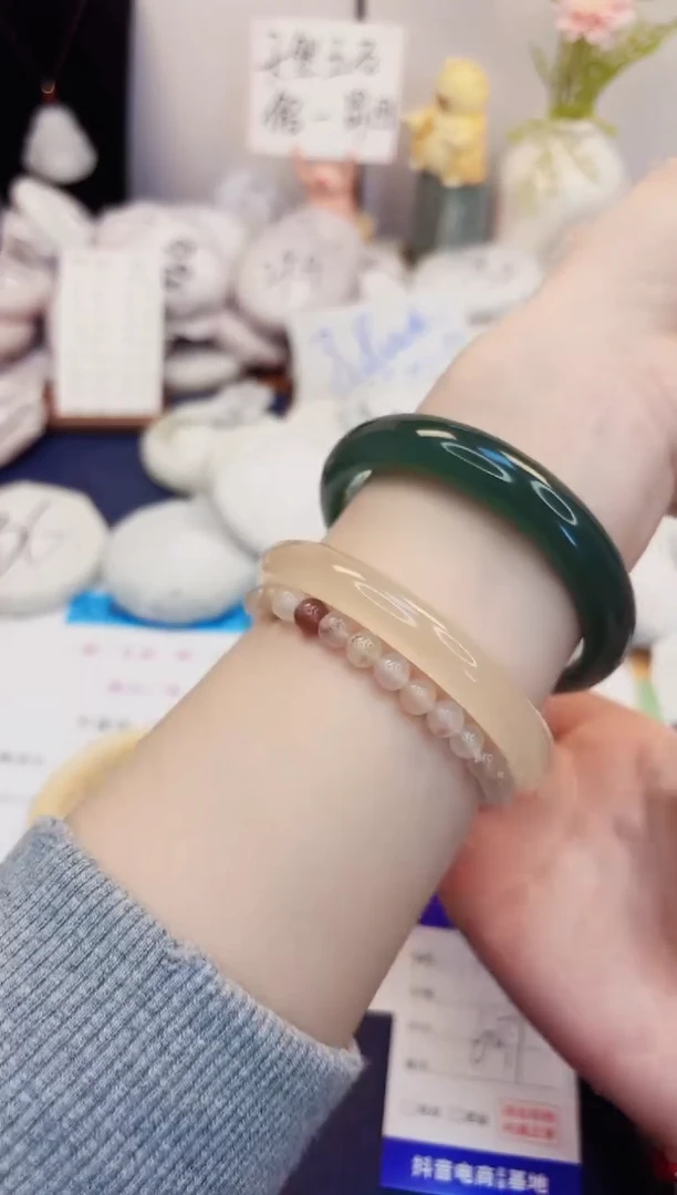 【闪购商品】石英质玉手镯未镶嵌395-东陵玉-圈口60