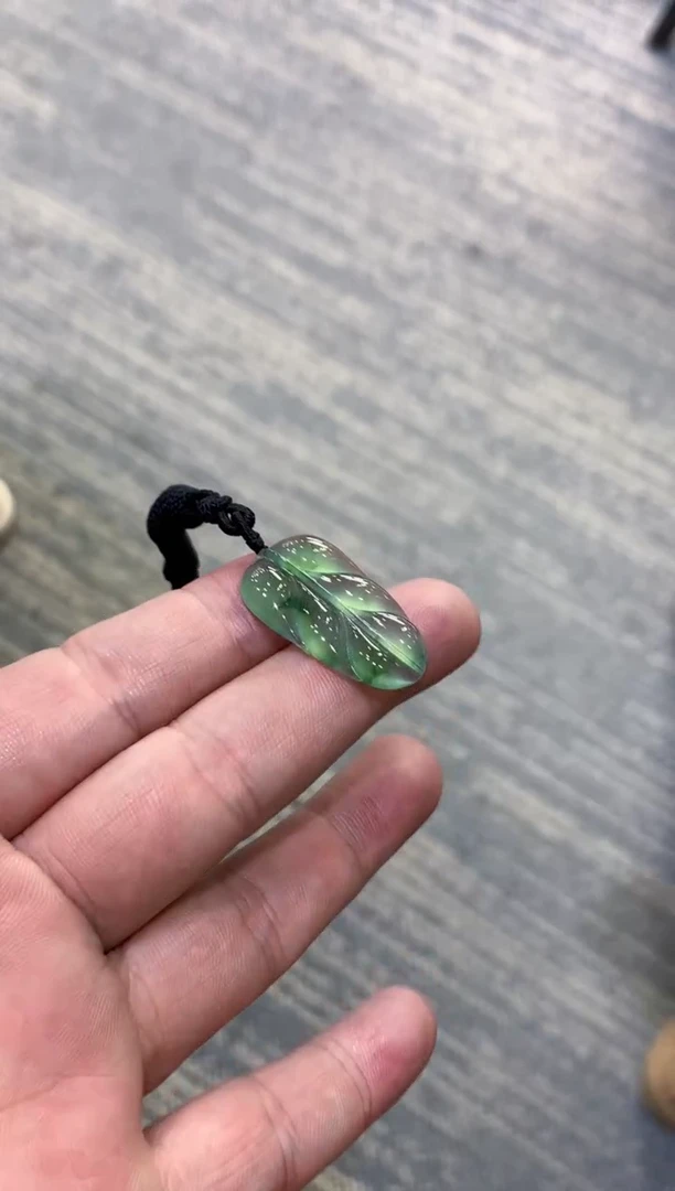 颈饰未镶嵌翡翠天然A货翡翠