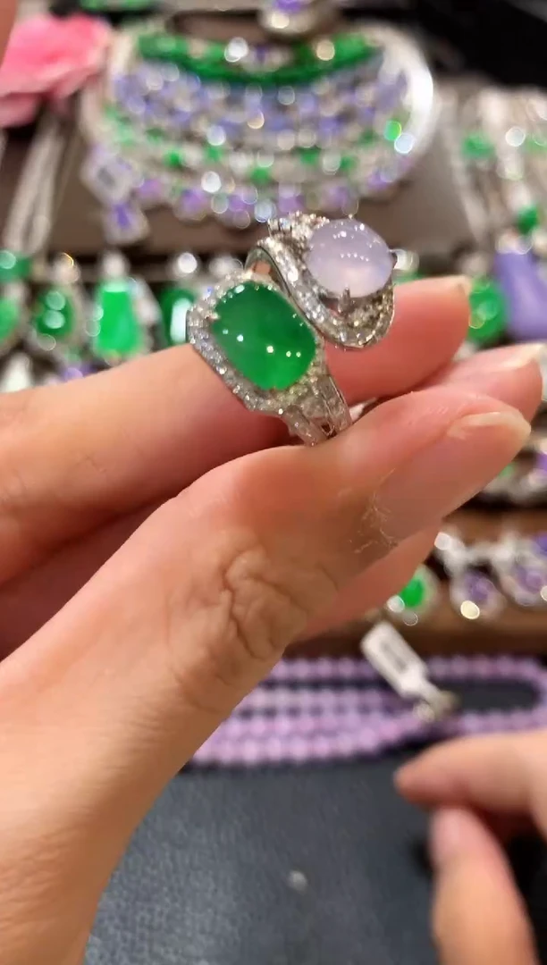 18K金镶嵌戒指翡翠m44