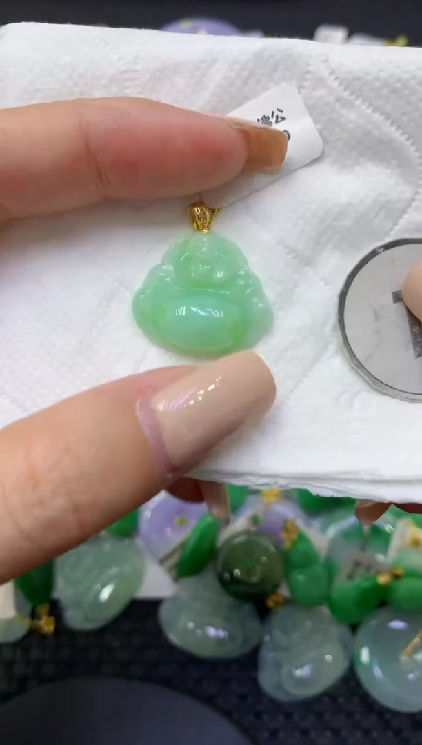 颈饰未镶嵌翡翠天然缅甸翡翠A货