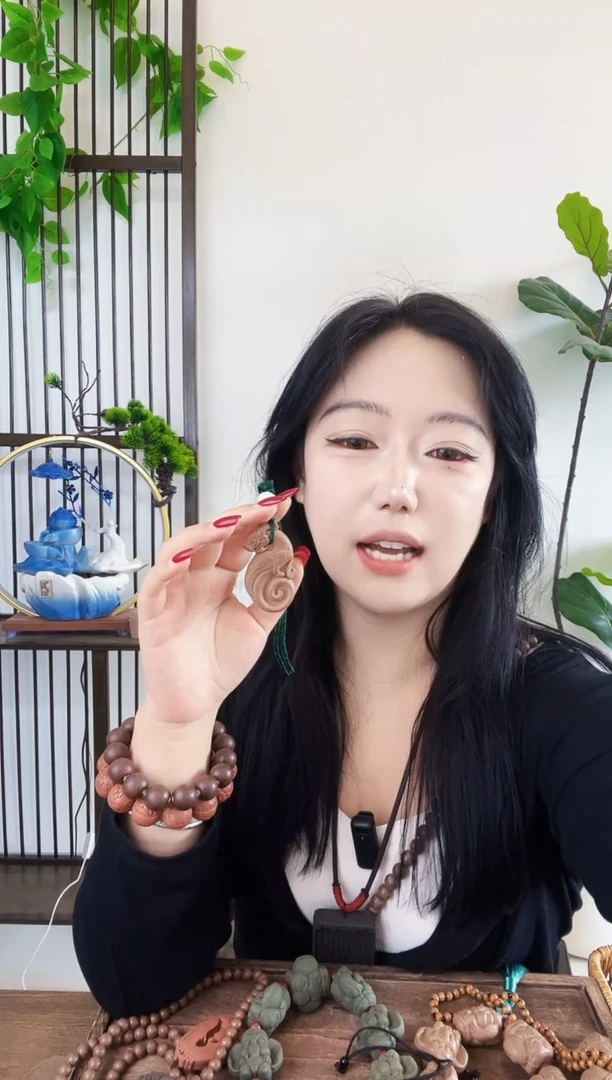 泥塑九天荡魔龙牌把件一个