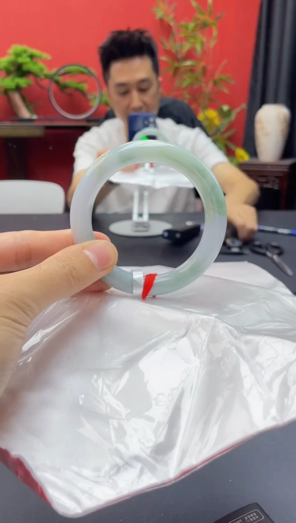 未镶嵌手镯翡翠7