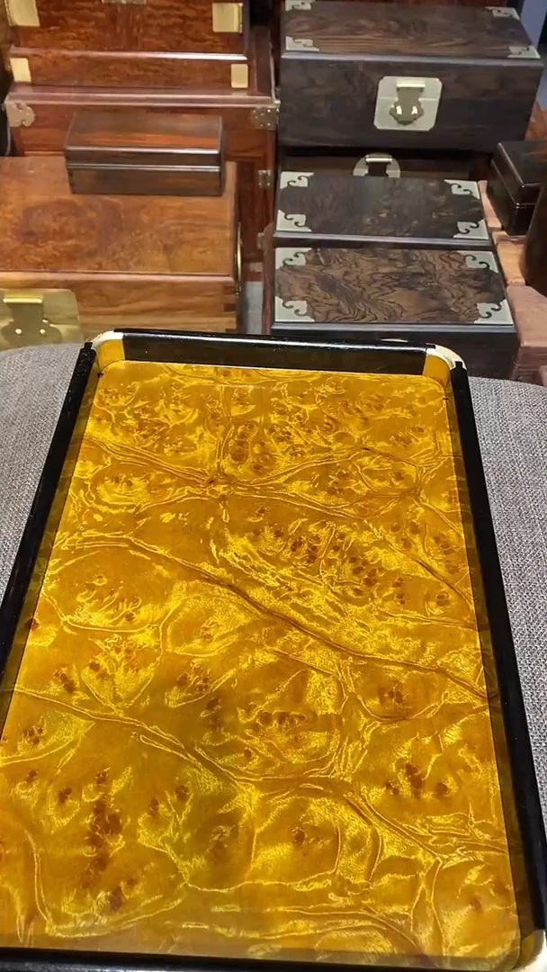 【闪购商品】香樟木木艺茶盘一个
