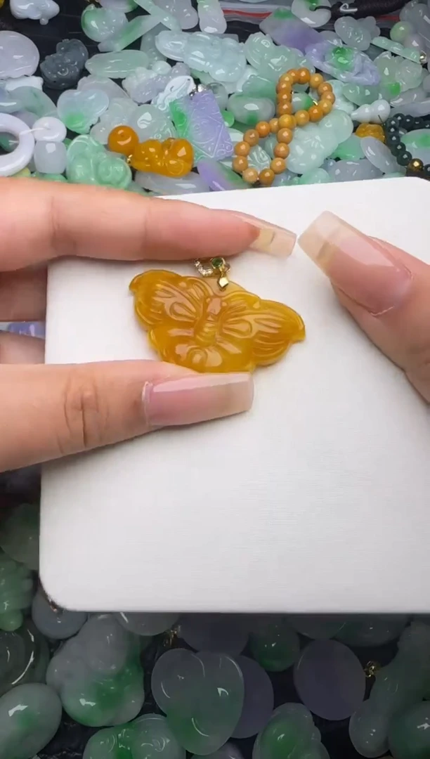翡翠未镶嵌颈饰天然缅甸翡翠吊坠