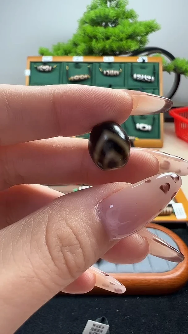 玛瑙/玉髓（覆膜）颈饰未镶嵌37.（微瑕随机发货）