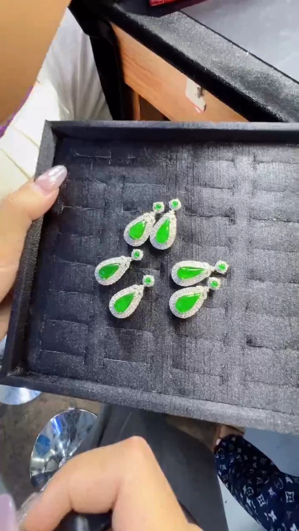定制翡翠未镶嵌水滴商品多样性发货1