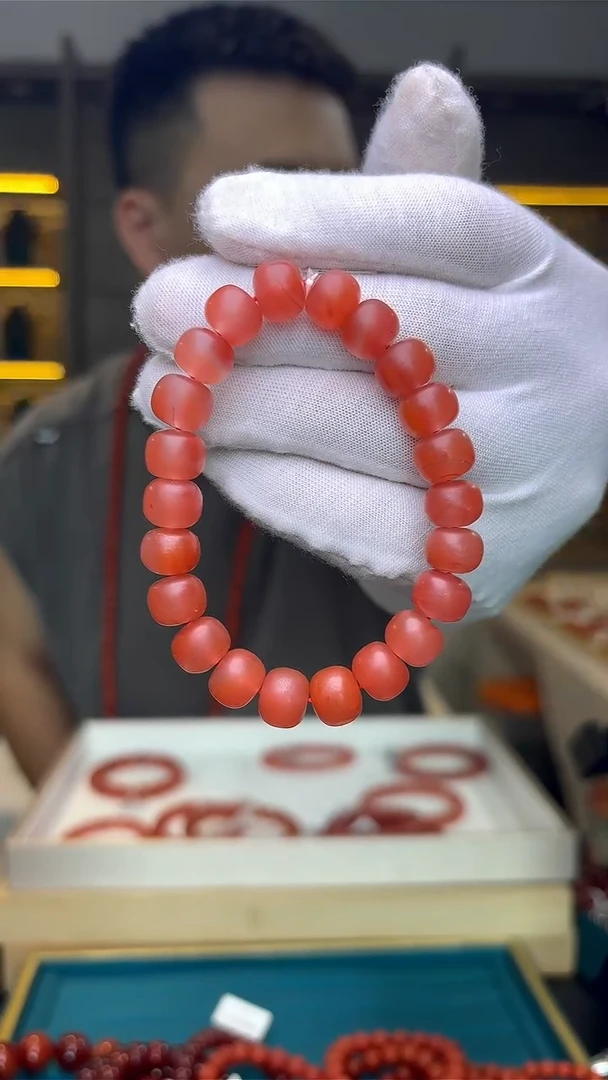 南红玛瑙10mm未镶嵌保山冰红哑光老型手串