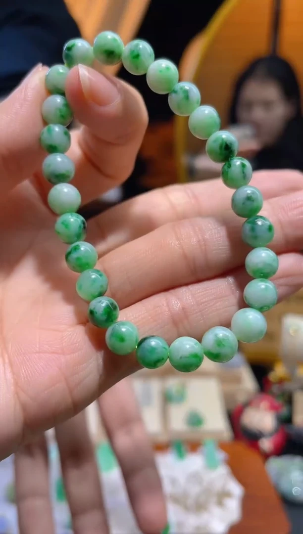 【闪购商品】翡翠颈饰未镶嵌假一赔三