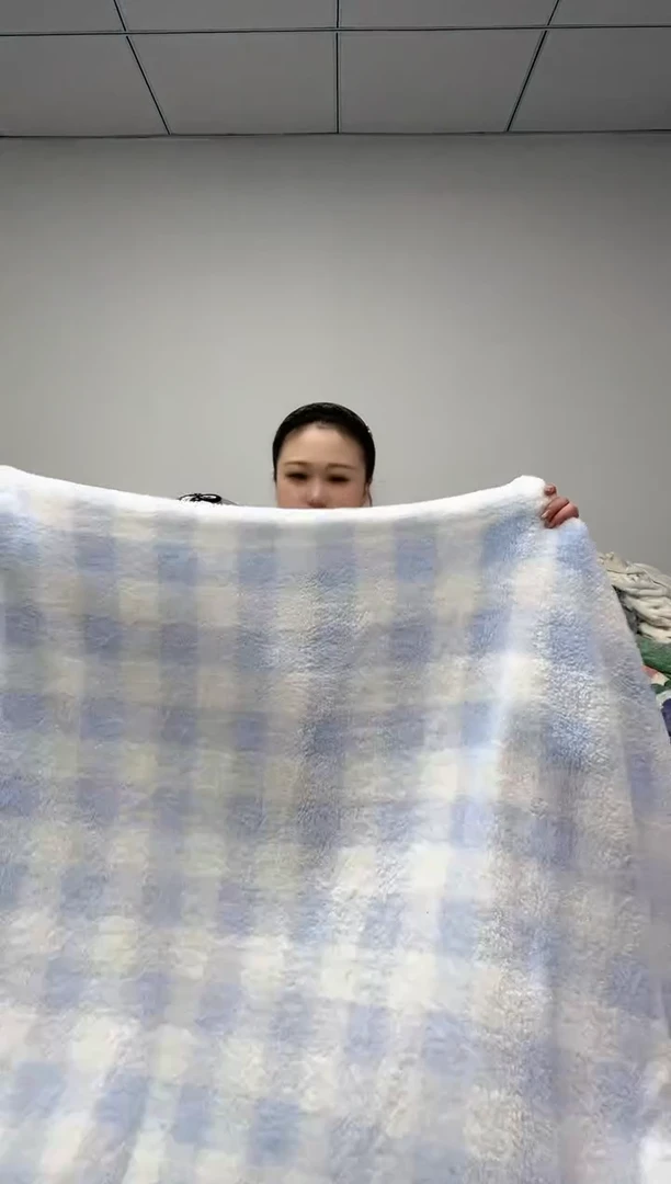 法兰绒2.8X1.7左右以主播介绍为准
