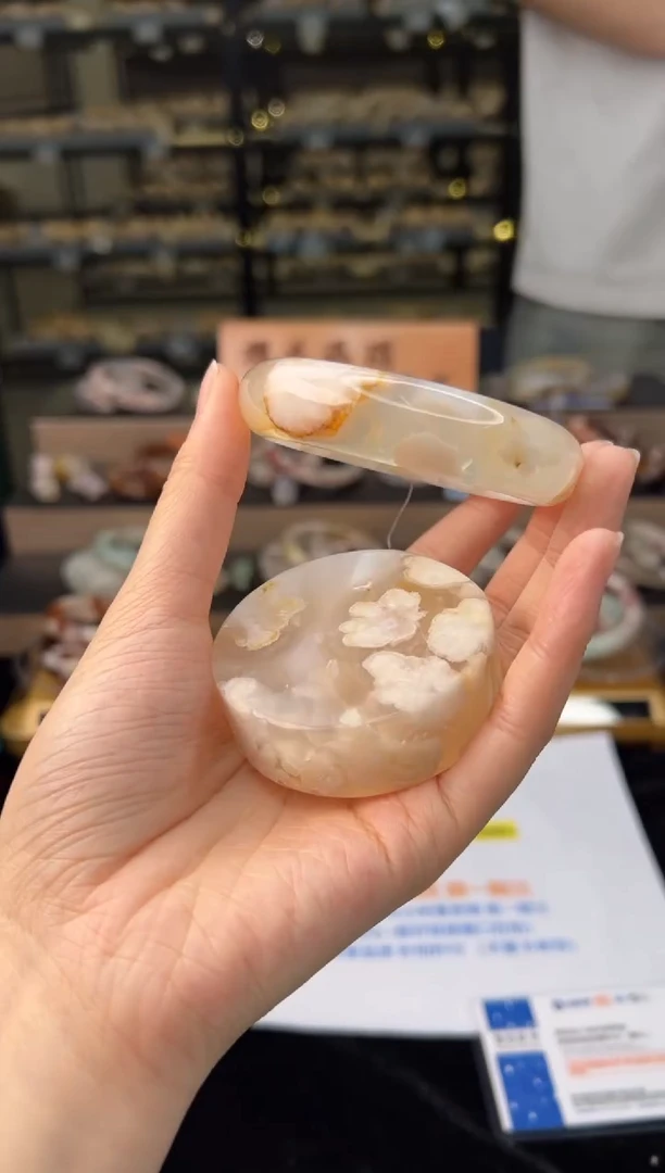 石英质玉未镶嵌手镯58圈口（赠送镯心）23222