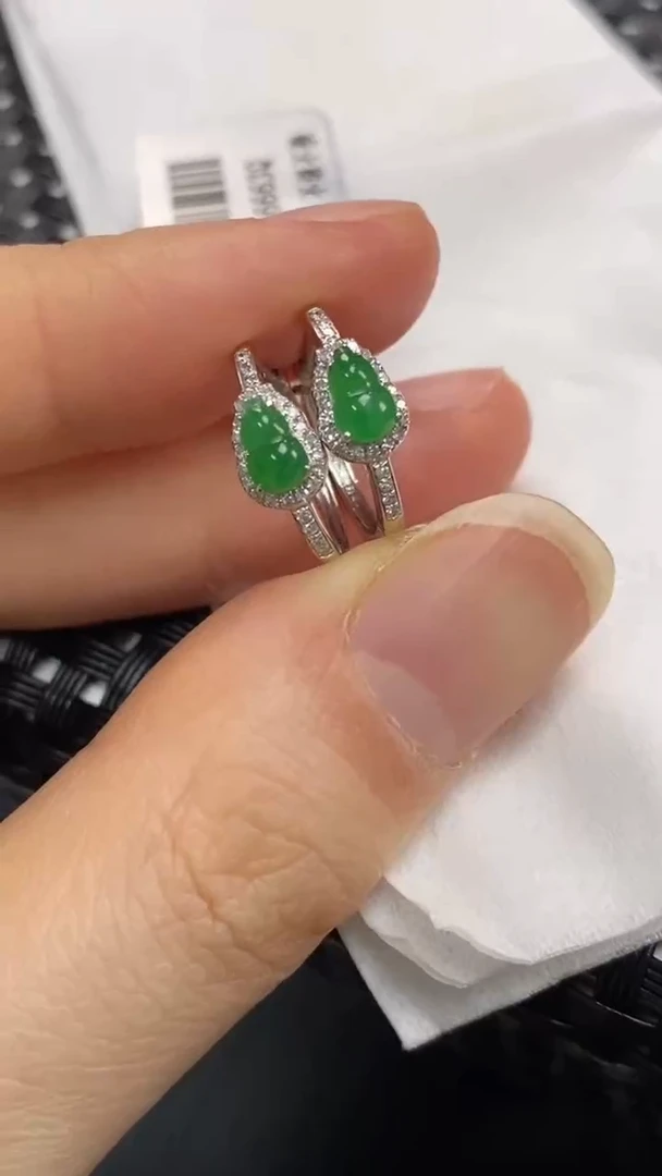 【闪购商品】翡翠耳饰18K金镶嵌翡翠耳包