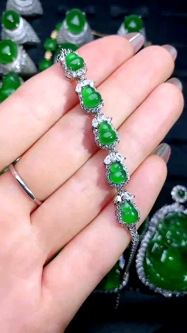 【闪购商品】翡翠手链未镶嵌葫芦手链