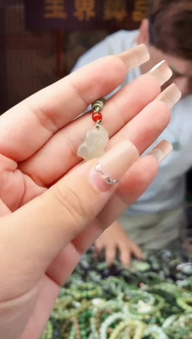 和田玉未镶嵌颈饰拍一发一