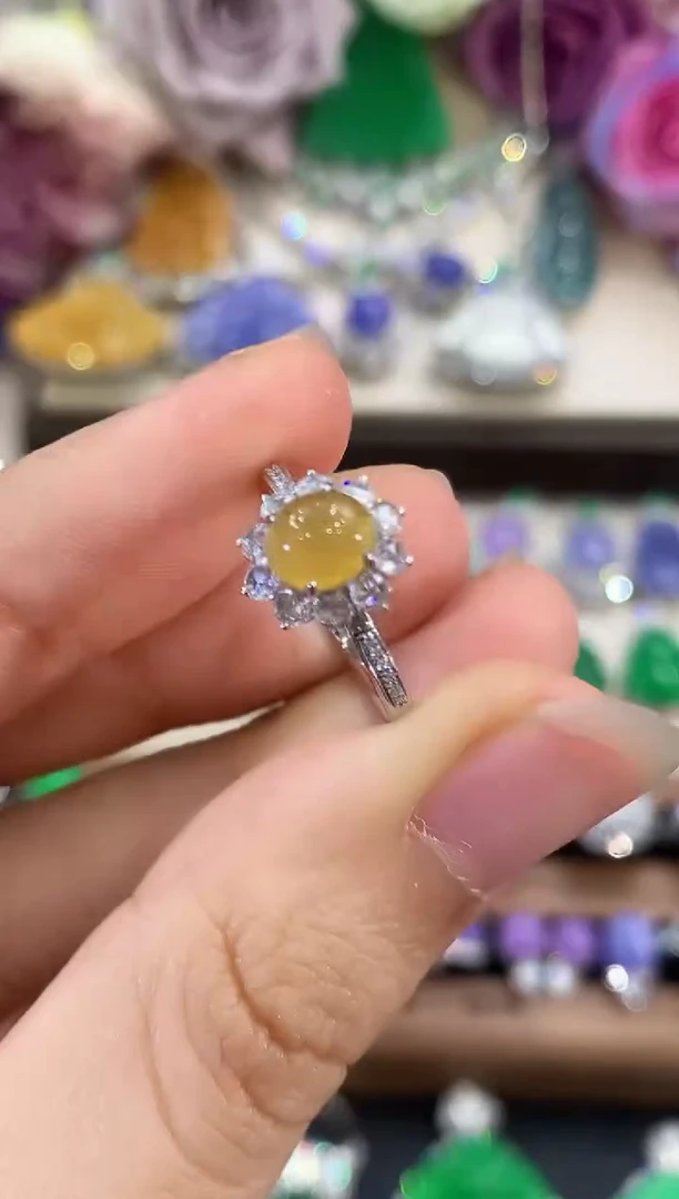 18K金镶嵌戒指翡翠C33