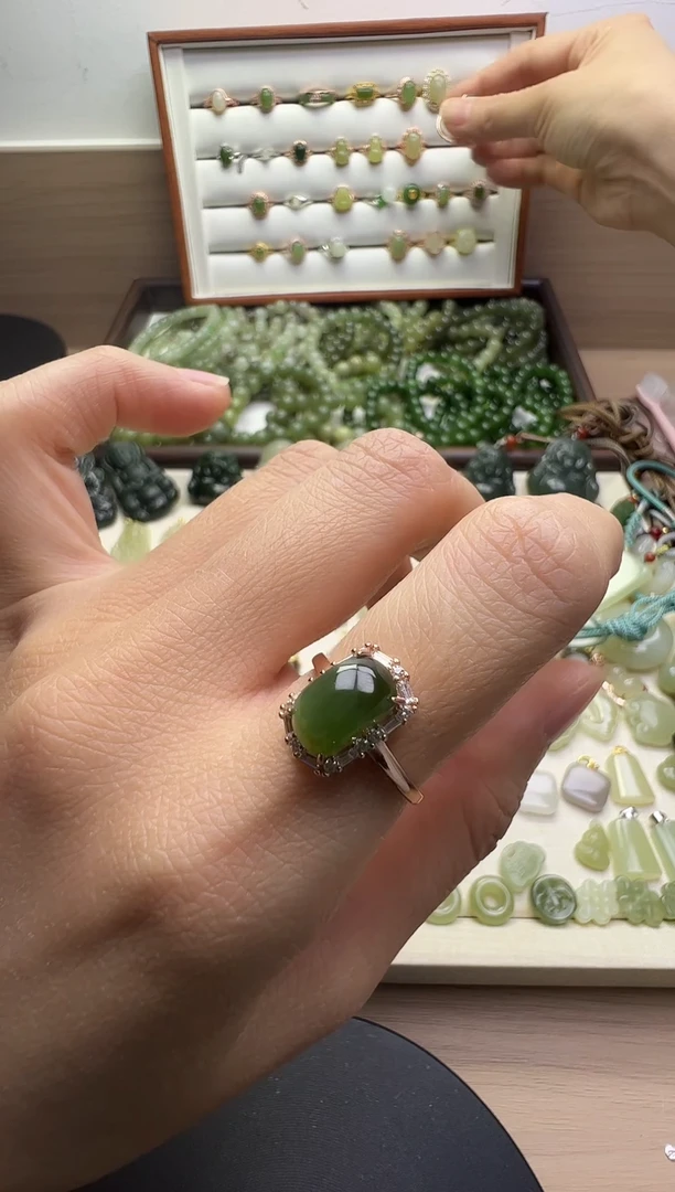 银S925镶嵌戒指和田玉银S925镶嵌 戒指 和田玉