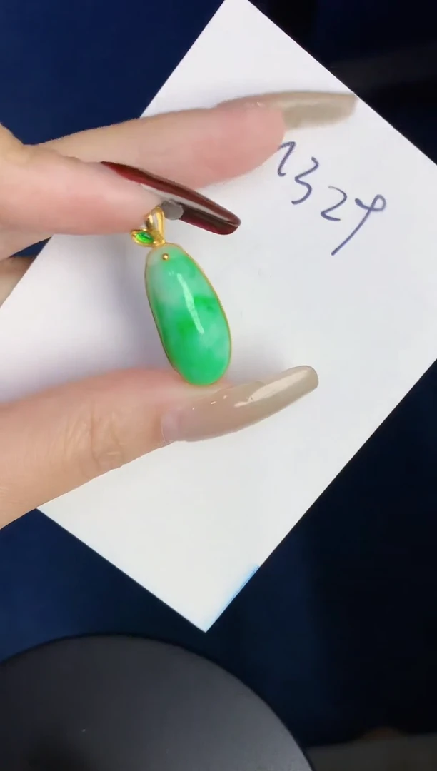 【闪购商品】翡翠颈饰18K金镶嵌000000000