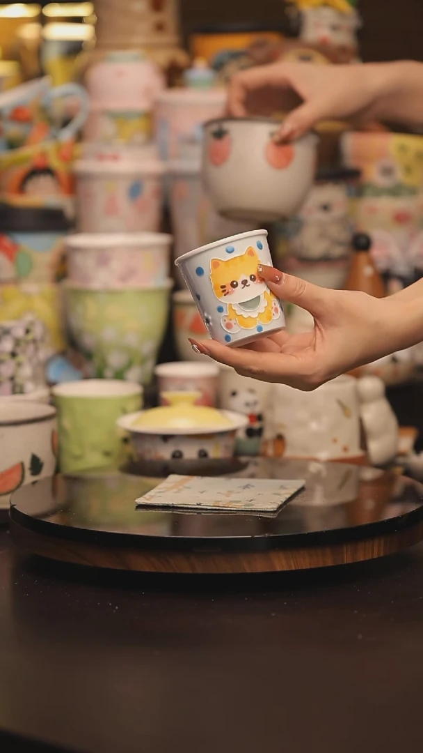 景德镇釉下彩绘设计师款式陶瓷