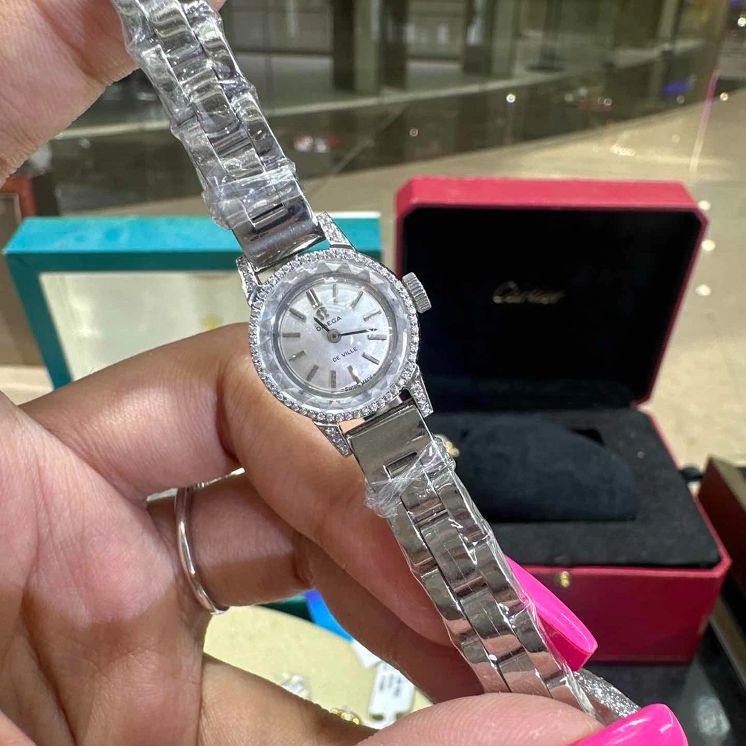 95新 Omega/欧米茄 手动机械表后钻/公价32999/w10552