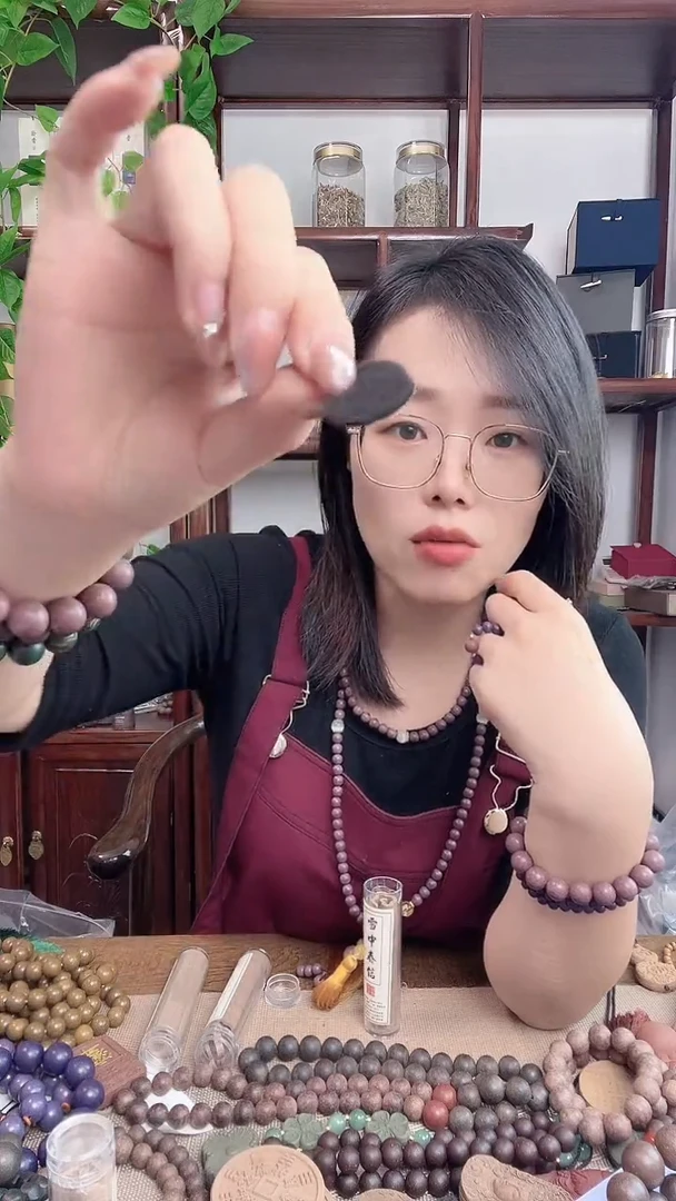 泥塑卡**拉三皇香方的盘香