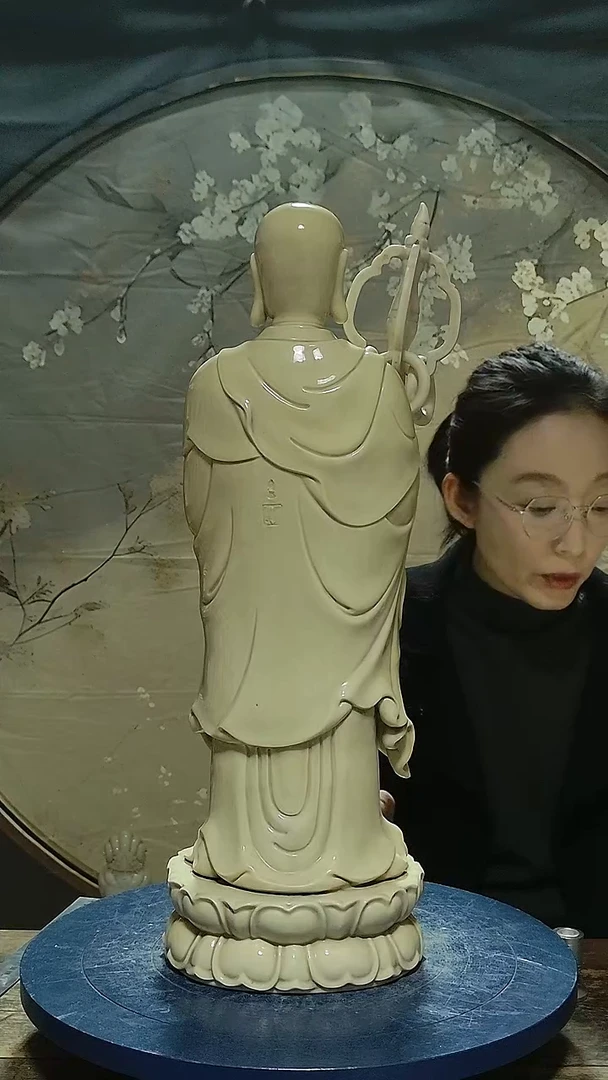 摆件雅*轩德化瓷地藏造像